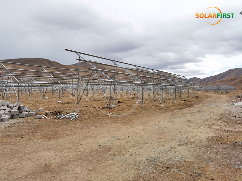 Centrale solaire terrestre de 60 MWc au Tibet