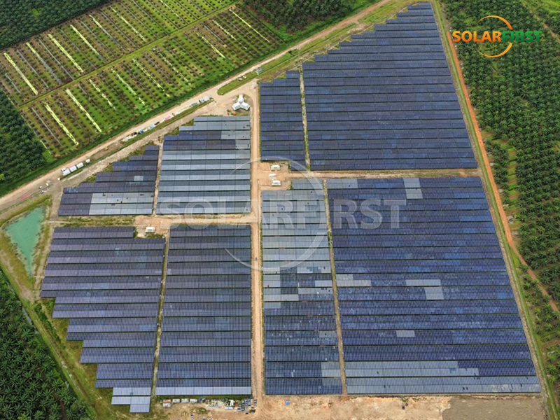 Centrale solaire au sol de 20 MWc en Malaisie