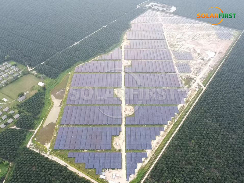 Centrale solaire au sol de 30 MWc en Malaisie