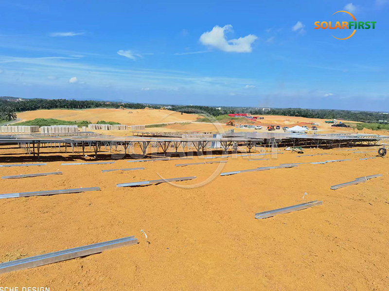 Centrale solaire au sol de 79 MWc en Malaisie