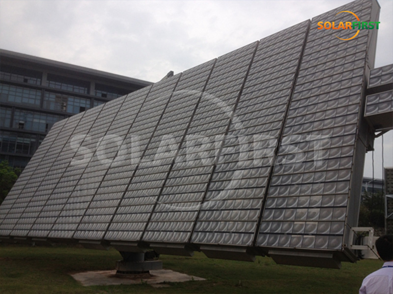 Solution de suivi biaxiale plate de 50 kWc en Chine