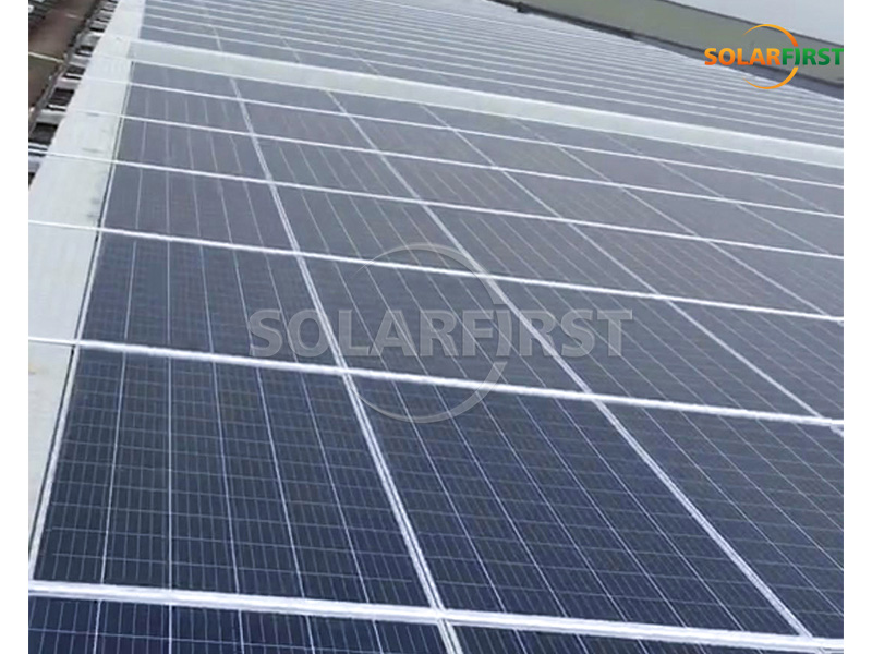 Solution photovoltaïque intégrée au bâtiment (BIPV) de 1,2 MWc en toiture en Chine