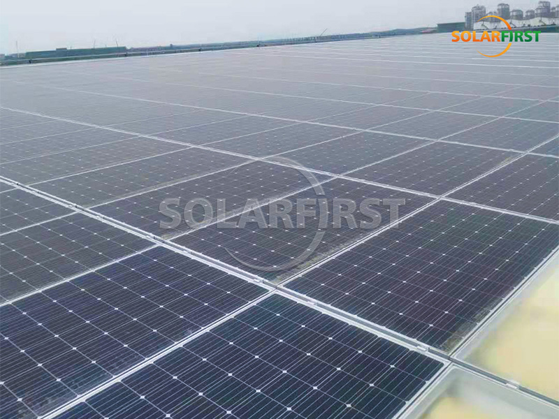 Solution photovoltaïque intégrée au bâtiment (BIPV) de 5,1 MWc en toiture en Chine