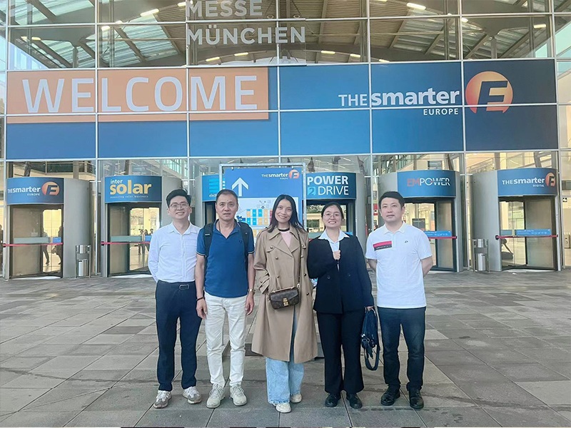 Intersolar Europe 2024 : Solar First Group clôture avec succès son salon de Munich