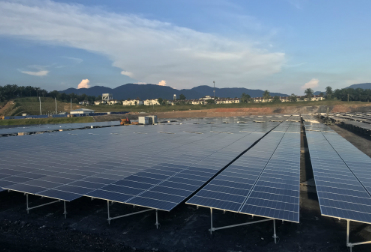 nos clients ont terminé un projet solaire de 60mw en malaisie