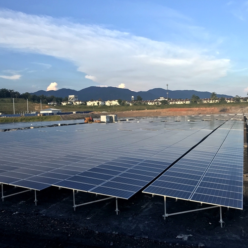 Projet solaire au sol de 60,4 mw situé en malaisie en 2017
