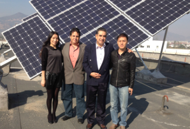 notre agent mexicain vient en Chine et visite nos projets de traqueurs solaires
